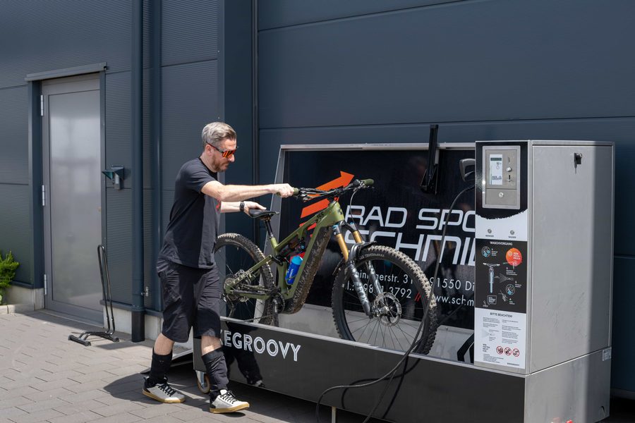 Bikewash: gründliche Reinigung vor dem Check