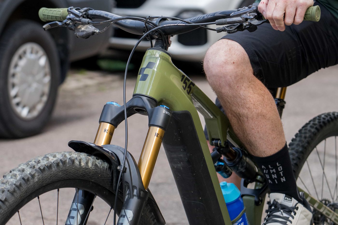 Bosch-Antrieb am E-Mountainbike, Detail bei Rad Sport Schmidt